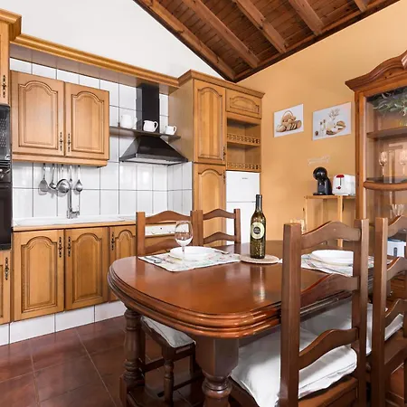 Home2book La Molina C, Rural Retreat בית נופש Triquivijate